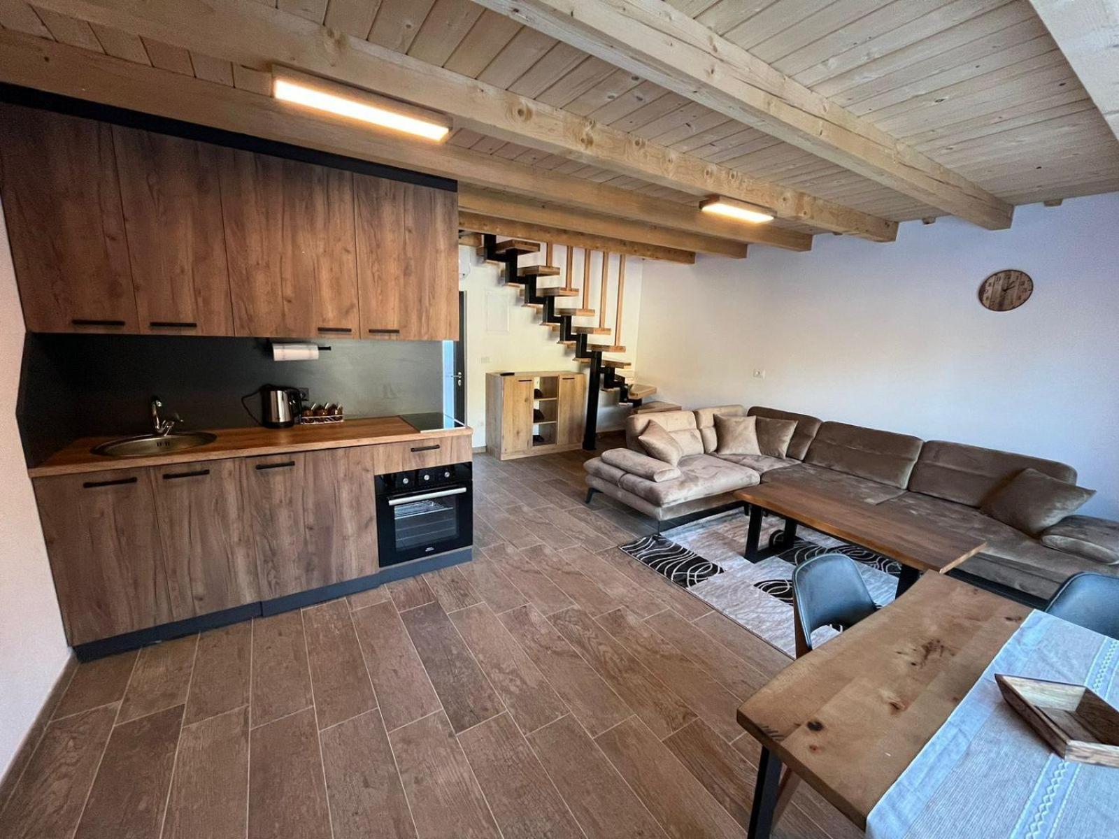 Bujtinat Lisa Apartment Boge Exterior photo